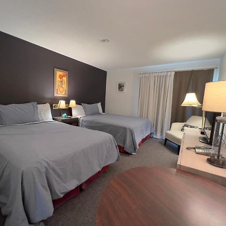 Monashee Motel シカマス エクステリア 写真