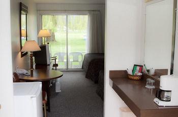 Monashee Motel シカマス エクステリア 写真